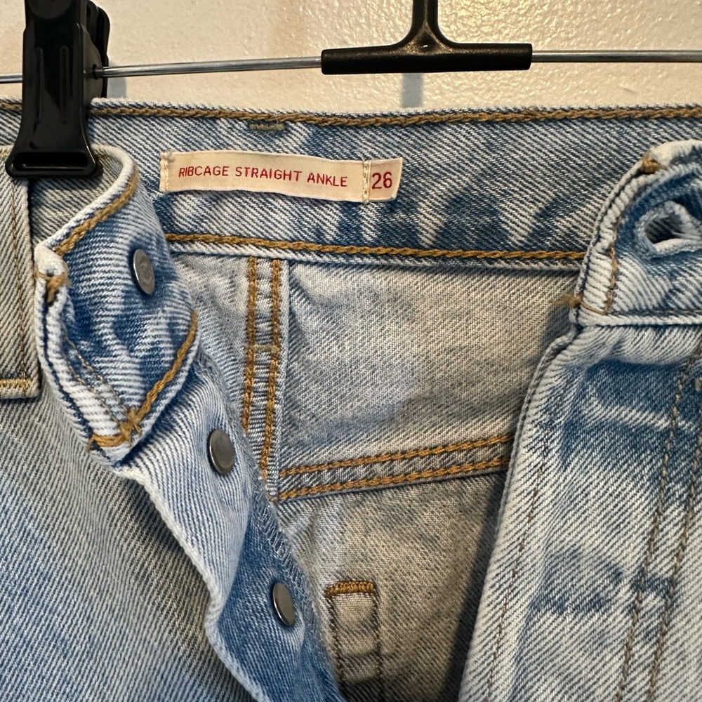 Levi’s Ribcage Straight Ankle Jeans - Light Blue